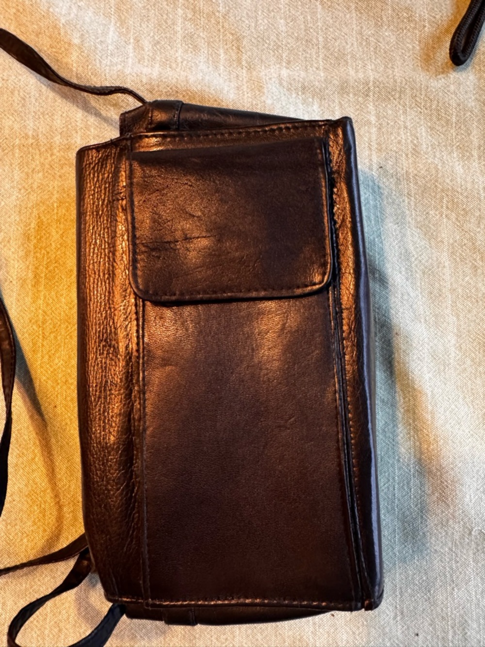 Black Genuine Leather Travel Wallet Clutch/Shoulder Bag - Picture 8 of 8
